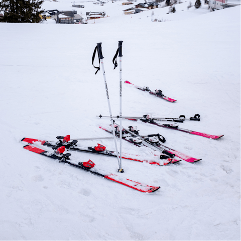 Strap on your skis and spend the day on the Baqueira-Beret piste – you're a two-minute walk from the lift 