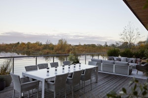 The Lakes Hideaway image 4