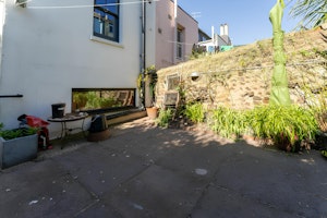 Brighton Pearl image 10