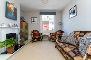 Brighton Pearl image 3