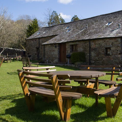 Set up camp in the garden for lunch under the sunshine