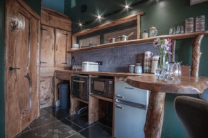Peregrine Lodge image 15