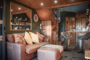 Peregrine Lodge image 4