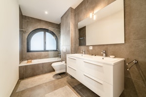 The Champagne Chateau image 14