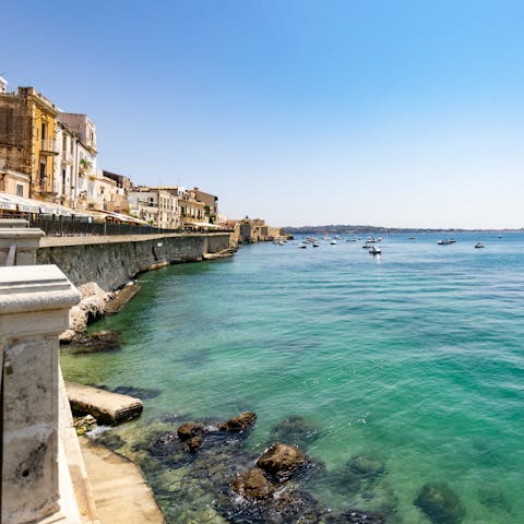 Live the Mediterranean lifestyle in Sicily