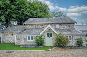 Country Cottage Bliss image 1