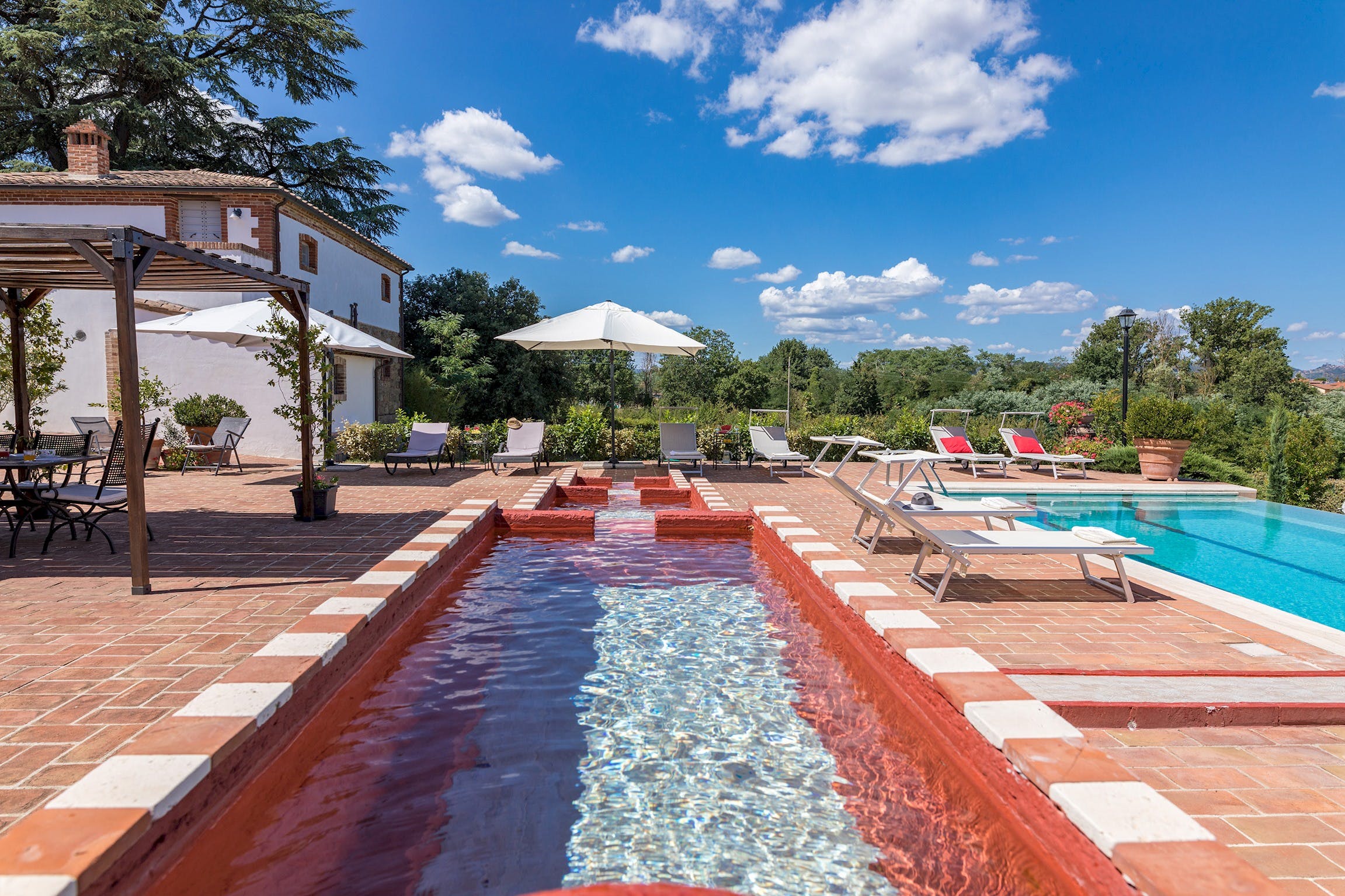 Between The Olive Groves, Toscana, Italy Plum Guide