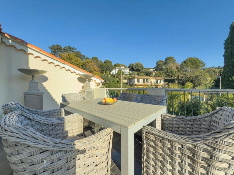 Starry Cannes additional image