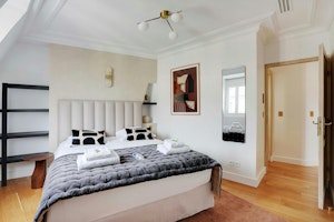 Elysee & Faubourg image 4