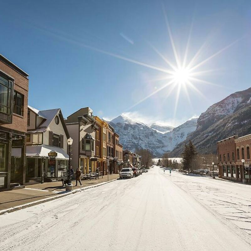 The ideal Mountain Village location