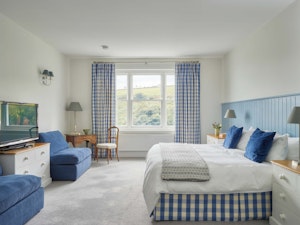 Harbour & Hush image 8