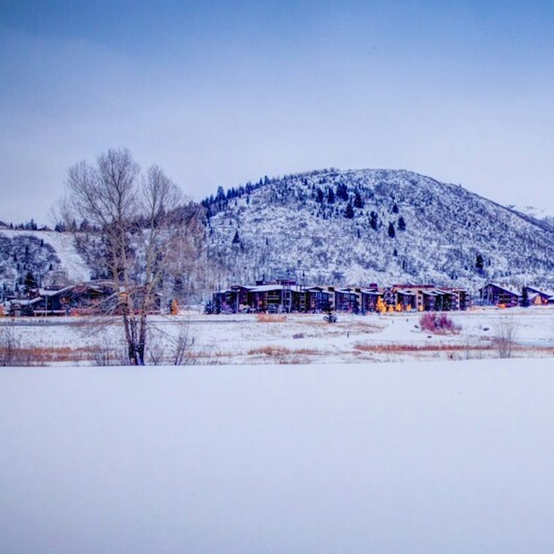 Park City Mountain and Downtown are less than a ten-minute drive away