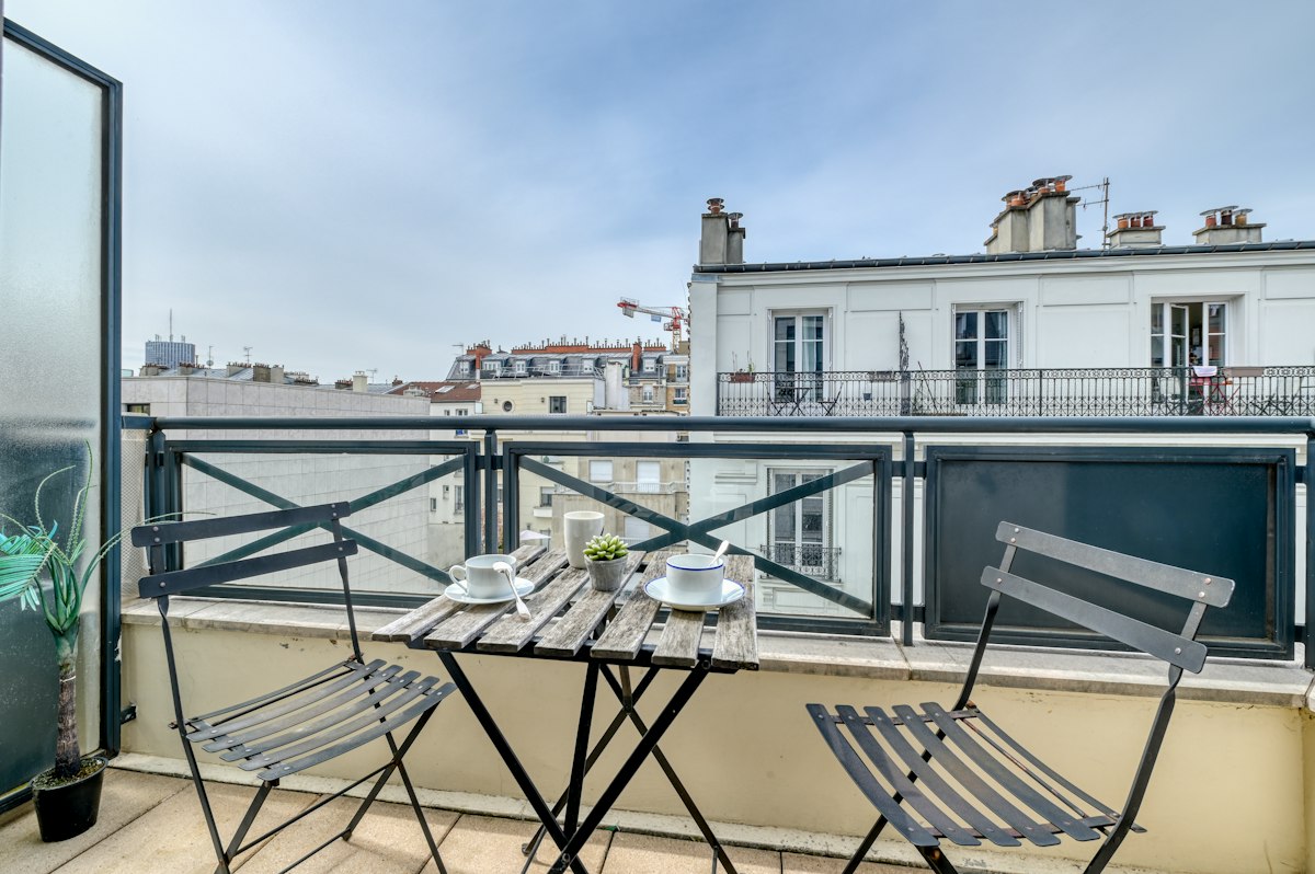 Tickle My French Fancy, Ile-de-France
