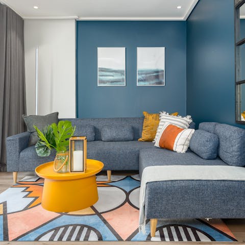 Kick back in your stylish living area after a busy day of Cape Town sightseeing