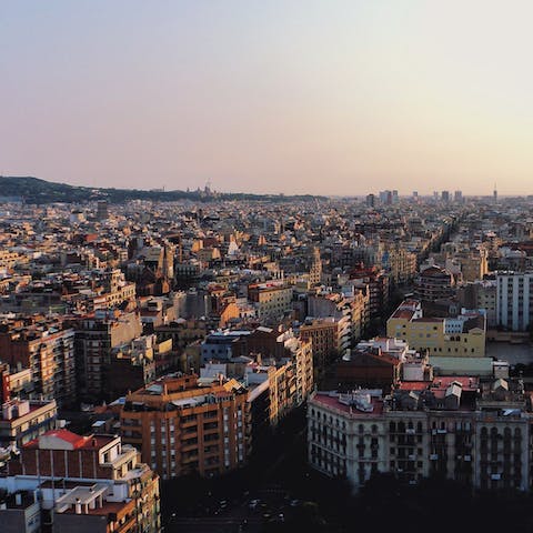 Explore the lively Eixample district of Barcelona, right on your doorstep
