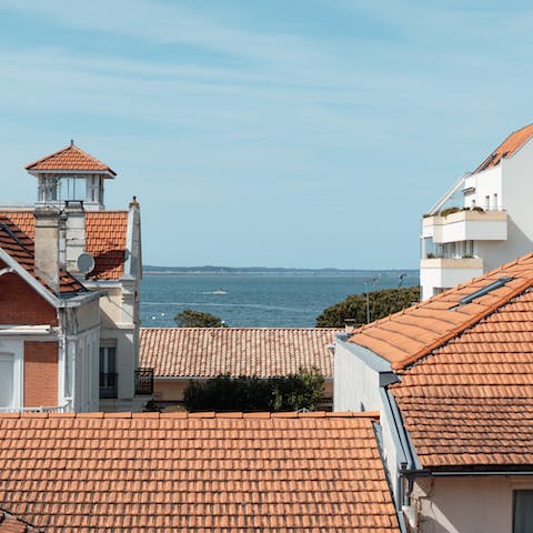 Wake up to wonderful views over the Arcachon Bay from your bedroom window