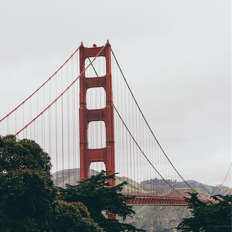Walk to Golden Gate Bridge