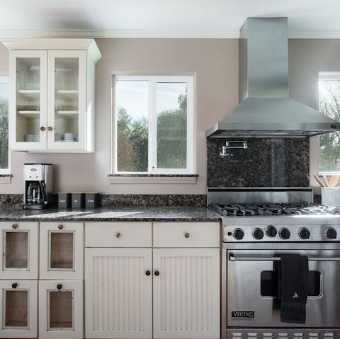 Listen to your favourite songs while cooking up a hearty meal in the gorgeous kitchen