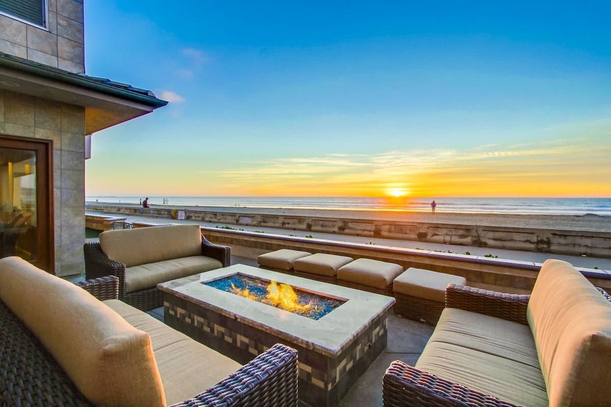 Stay in the best homes in Pacific Beach, San Diego, CA, USA Plum Guide