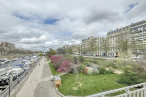 The Colours of Paris image 10