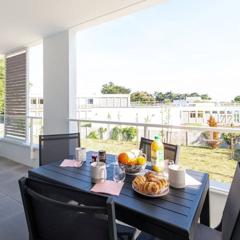 Enjoy your breakfast out on your private terrace 