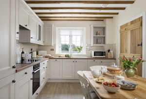 Limestone Cottage image 2