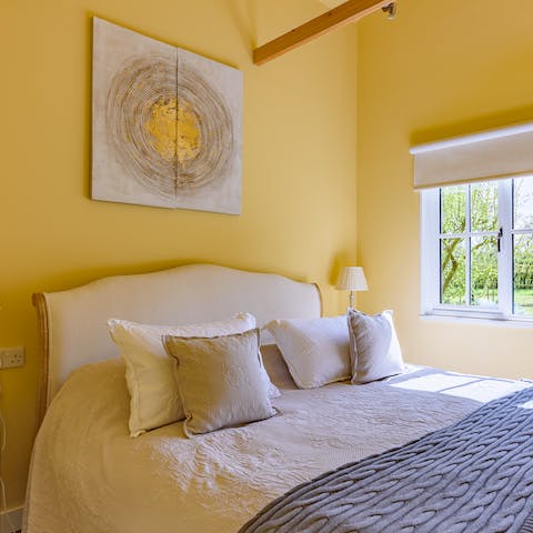 Enjoy an undisturbed night's sleep in this tranquil countryside setting