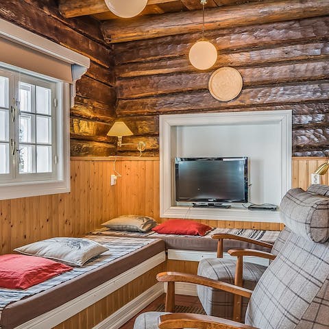 Enjoy the real cabin-in-the-woods decor