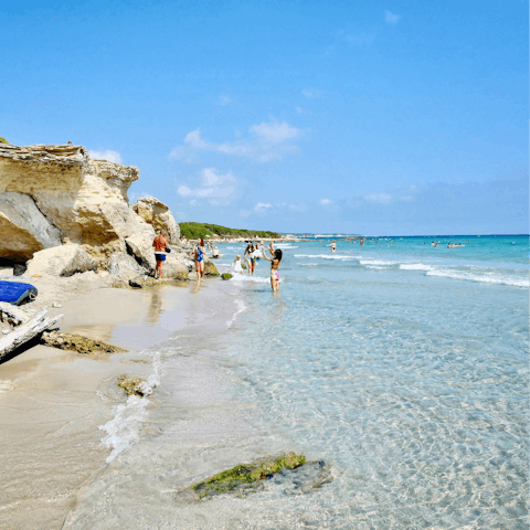 Explore Puglia's sandy beaches by car from your seaside position