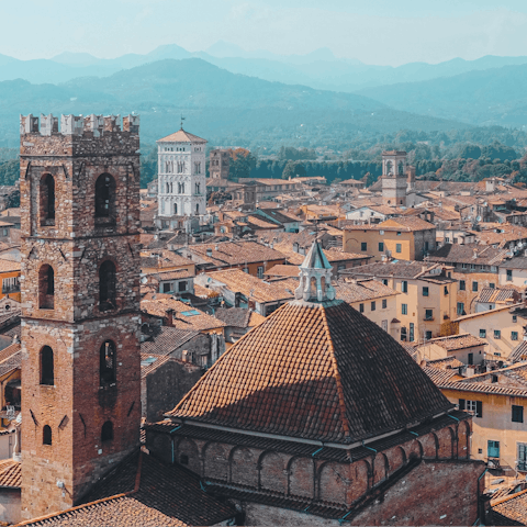 Spend an inspiring day sightseeing in Lucca 