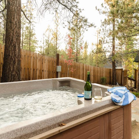 Sip a glass of Californian wine in the tub
