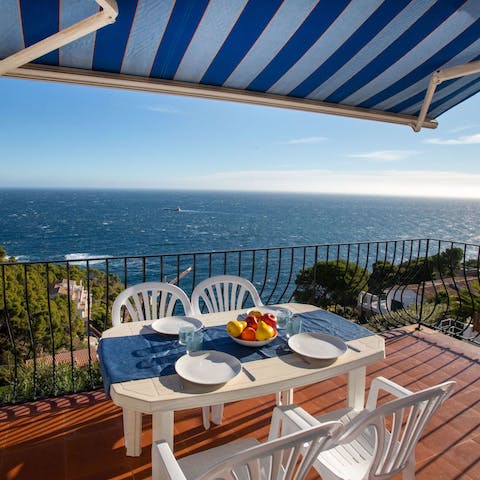 Listen to the sounds of the sea as you dine alfresco