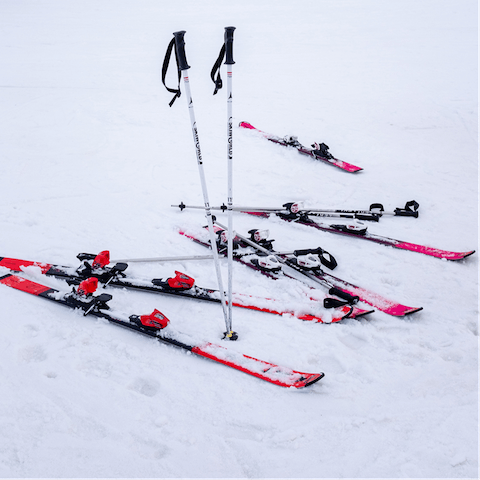 Walk to the ski lift in just ten minutes