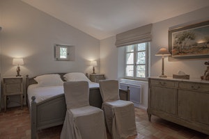 The Painted Terrace image 9