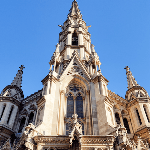 Visit the gothic Catedral de Barcelona, a short walk away