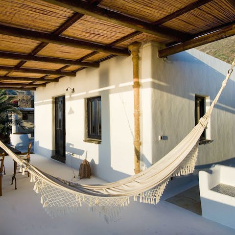 Enjoy an afternoon snooze in the hammock after a spot of lunch