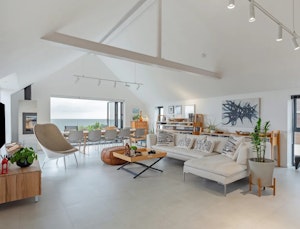 The Shoreline House image 5
