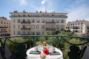 Nice Ville image 5