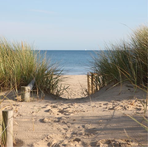 Walk five minutes to sandy Southwold Beach