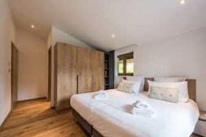 Agba Hardwood image 9