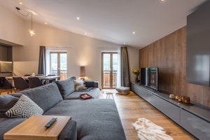 Agba Hardwood image 1