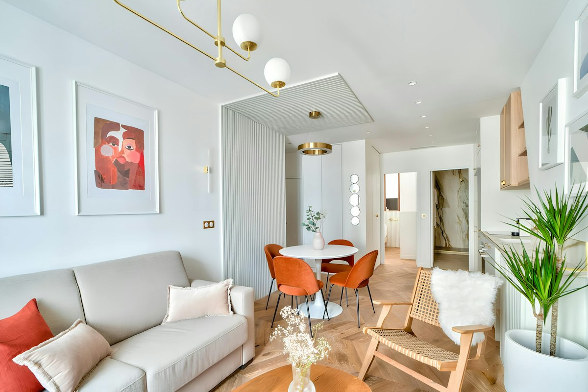 Whimsical Getaway, Ile-de-France