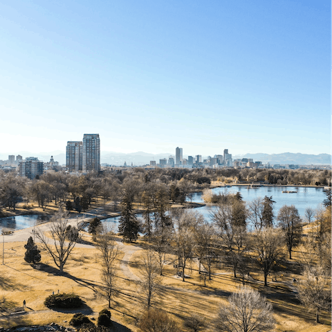 Stroll over the Highland Arch Bridge to scenic Commons Park in just ten minutes