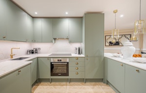Contemporary Chiswick image 8
