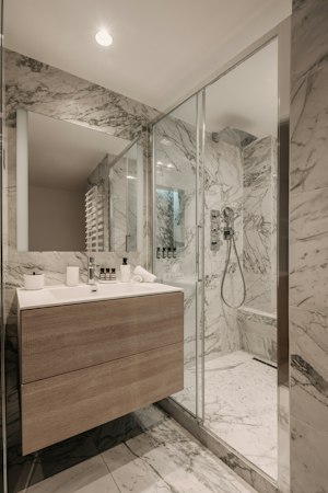 Ritz & Greige image 11