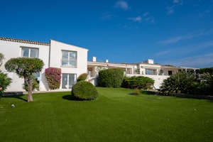 Riviera Style image 12