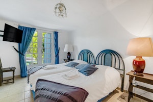 Riviera Style image 10