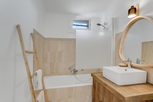 Riviera Style image 8
