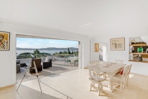 Riviera Style image 4