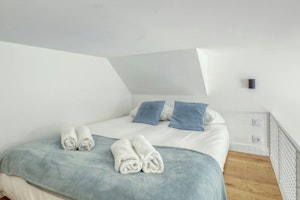 Montmartre's Hidden Gem image 8